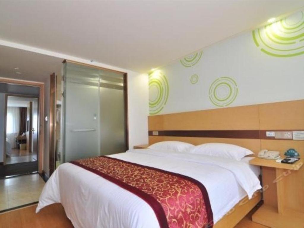 Greentree Inn Zhejiang Ningbo South Railway Station Express Hotel Екстер'єр фото