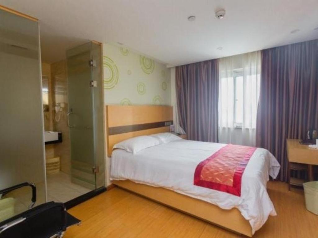Greentree Inn Zhejiang Ningbo South Railway Station Express Hotel Екстер'єр фото