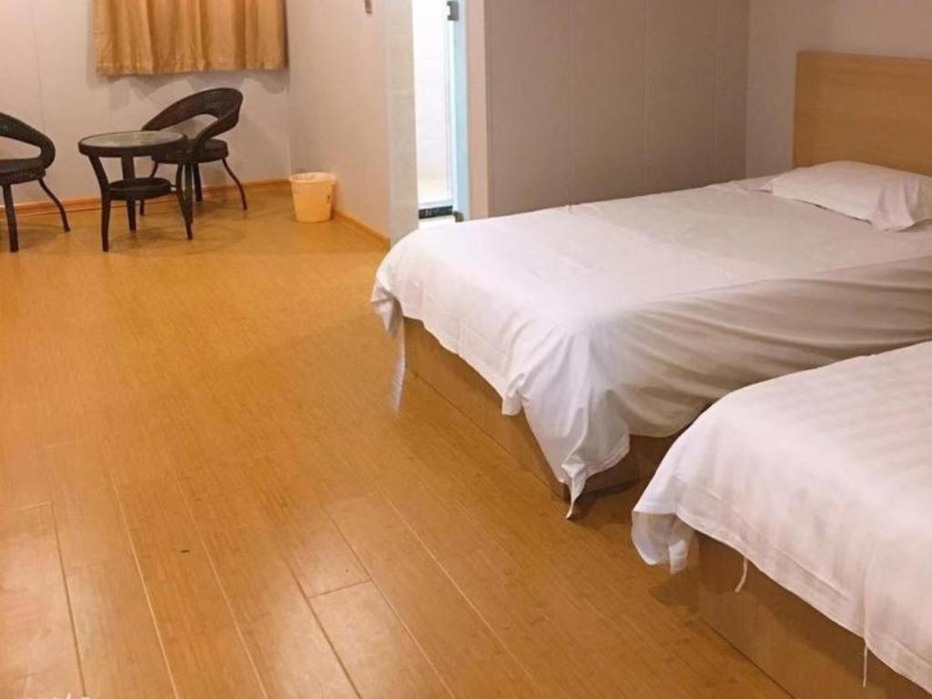 Greentree Inn Zhejiang Ningbo South Railway Station Express Hotel Екстер'єр фото