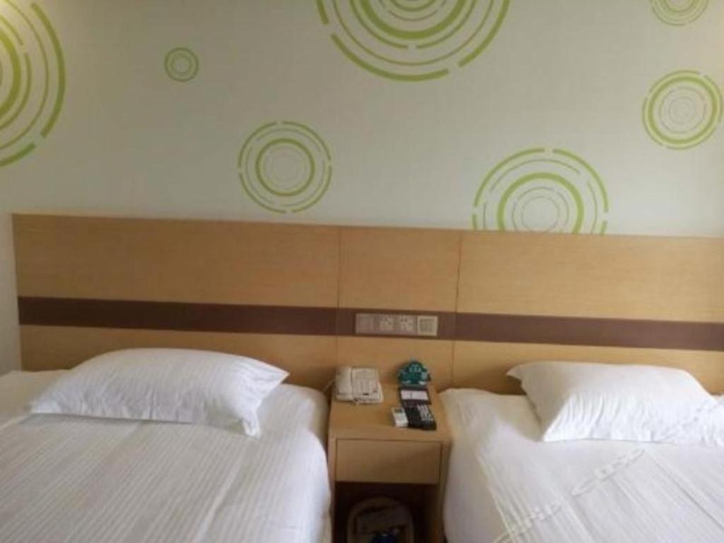 Greentree Inn Zhejiang Ningbo South Railway Station Express Hotel Екстер'єр фото