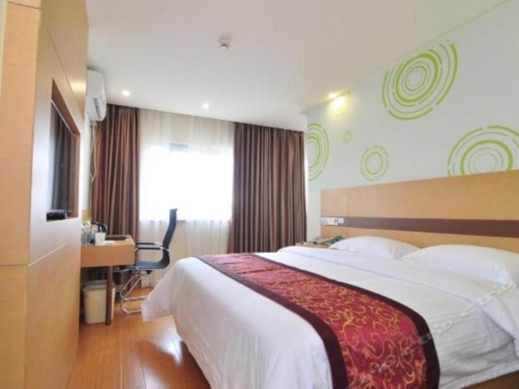 Greentree Inn Zhejiang Ningbo South Railway Station Express Hotel Екстер'єр фото
