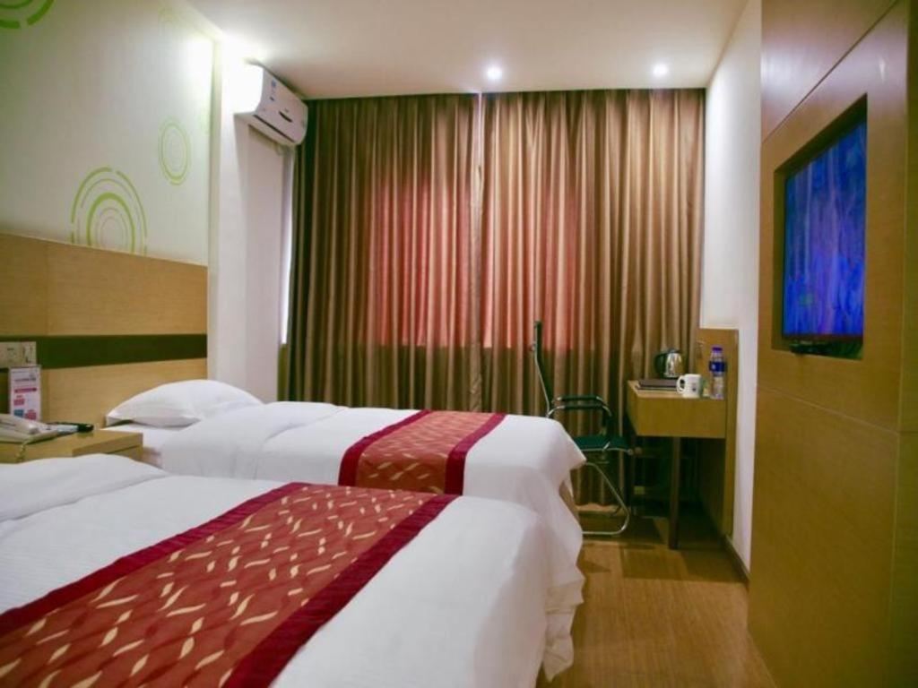 Greentree Inn Zhejiang Ningbo South Railway Station Express Hotel Екстер'єр фото