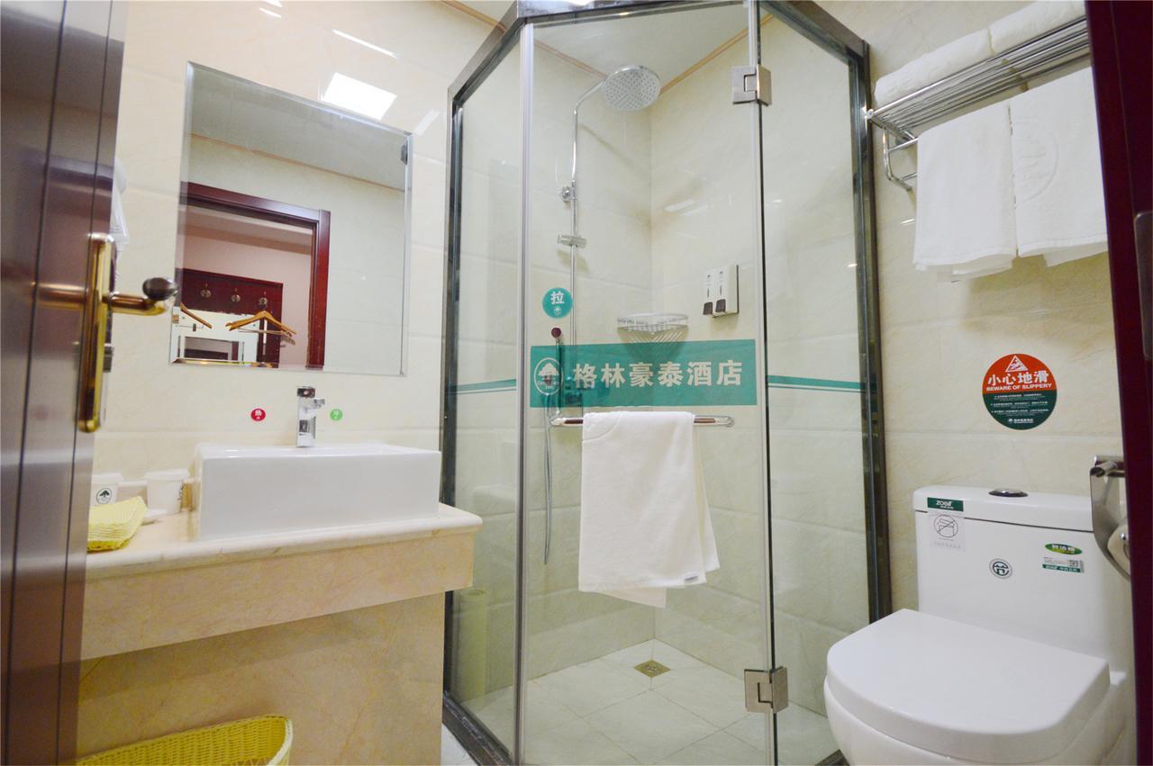 Greentree Inn Zhejiang Ningbo South Railway Station Express Hotel Екстер'єр фото