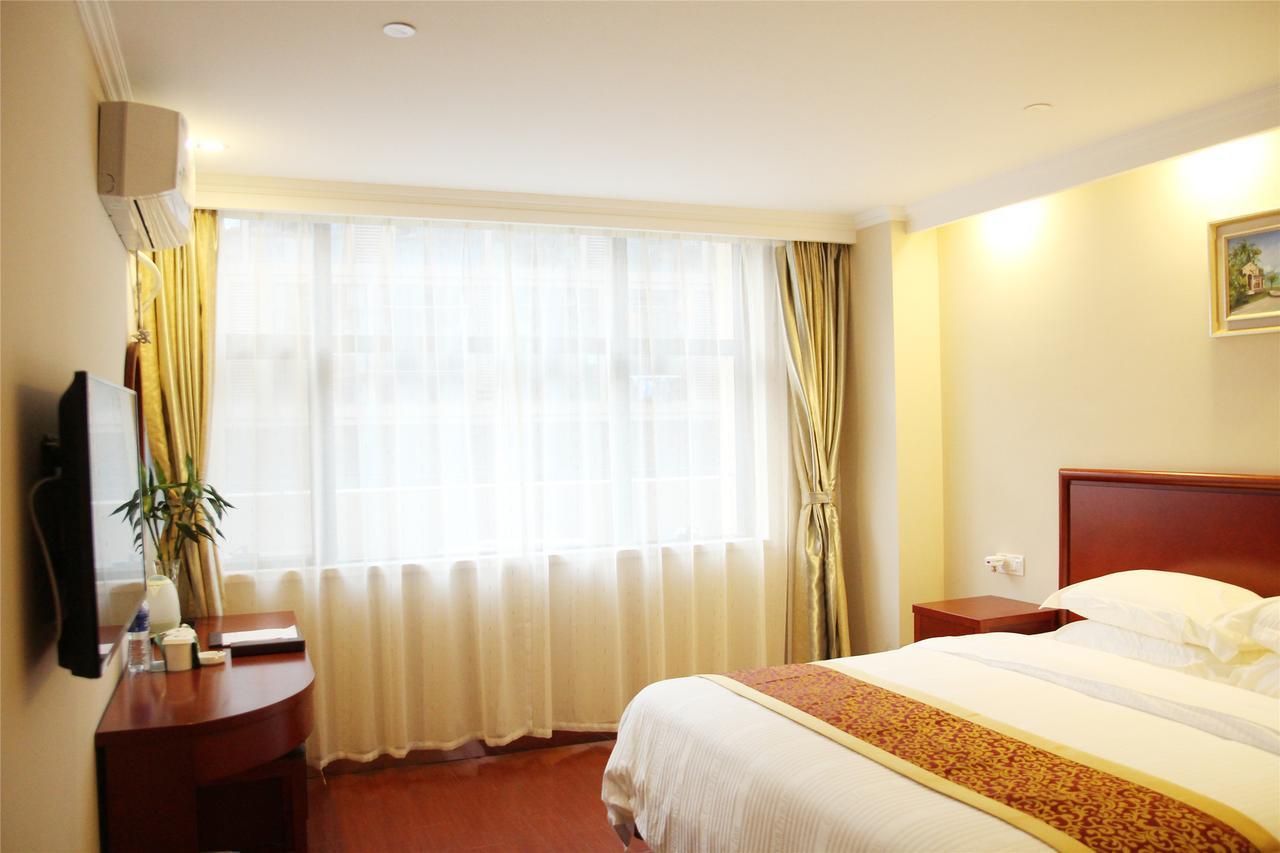 Greentree Inn Zhejiang Ningbo South Railway Station Express Hotel Екстер'єр фото
