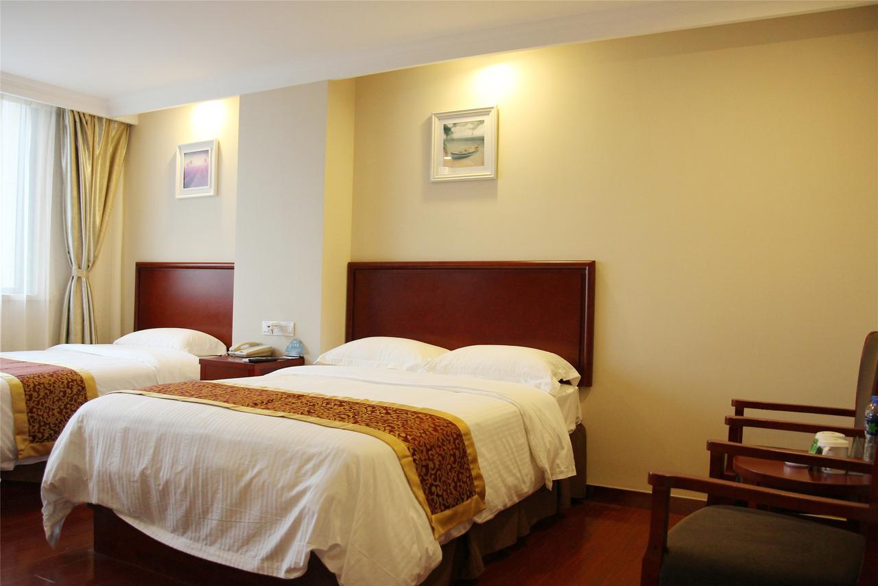 Greentree Inn Zhejiang Ningbo South Railway Station Express Hotel Екстер'єр фото