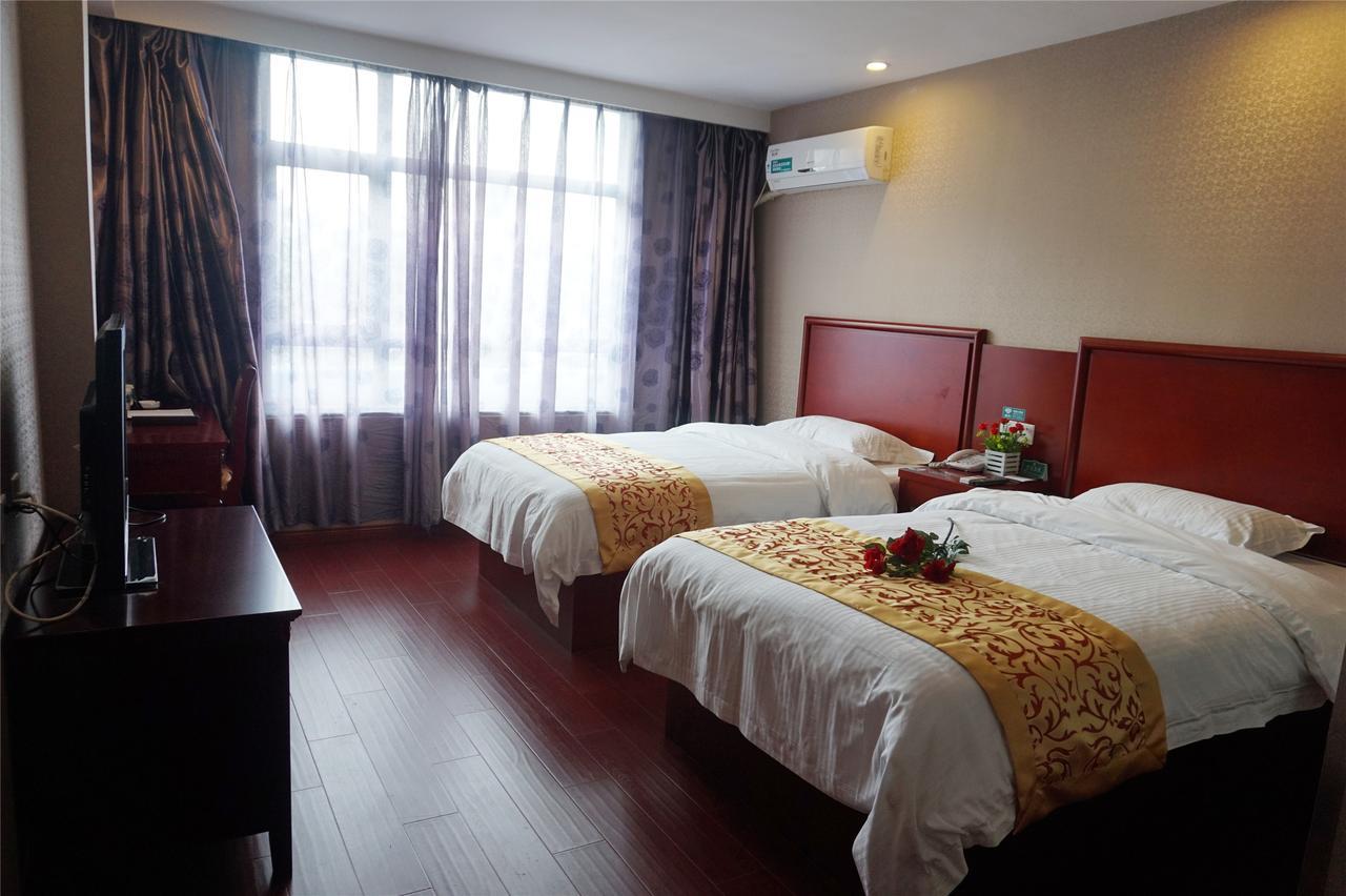 Greentree Inn Zhejiang Ningbo South Railway Station Express Hotel Екстер'єр фото